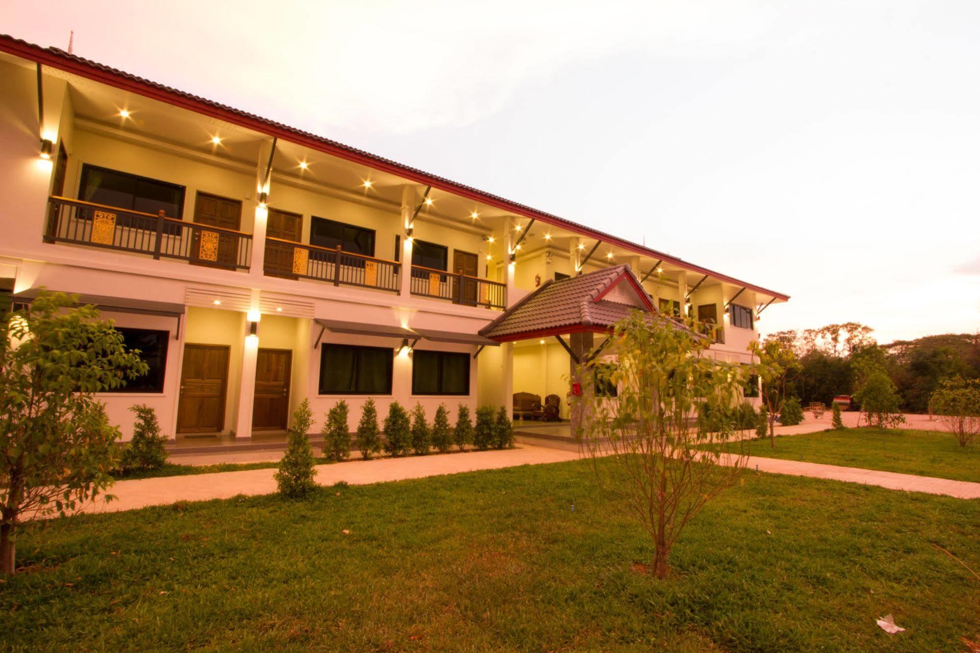 The Rise Resort Sukhothai Ngoại thất bức ảnh